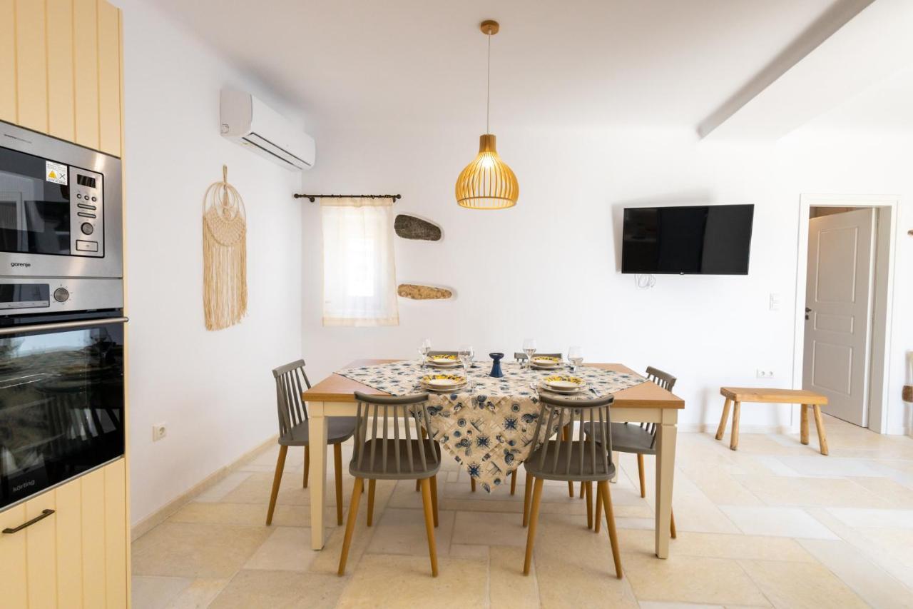 Villa Anneza Nikola Angairiá Exteriör bild